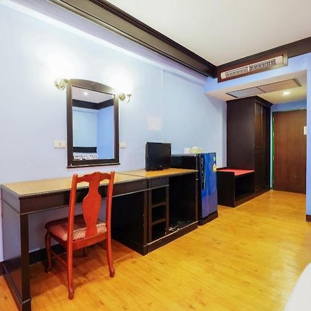 Oyo 565 Trang Hotel Extérieur photo