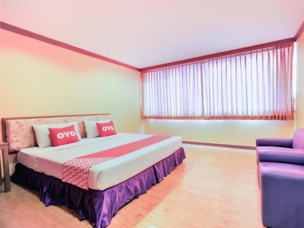 Oyo 565 Trang Hotel Extérieur photo