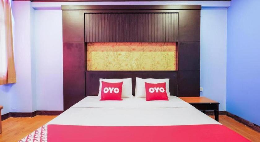 Oyo 565 Trang Hotel Extérieur photo