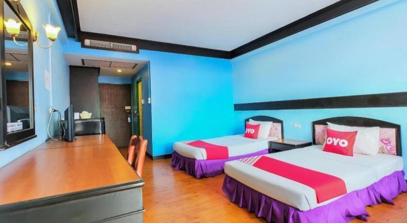 Oyo 565 Trang Hotel Extérieur photo