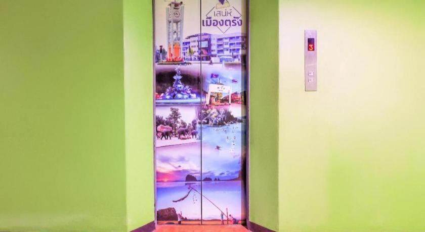 Oyo 565 Trang Hotel Extérieur photo